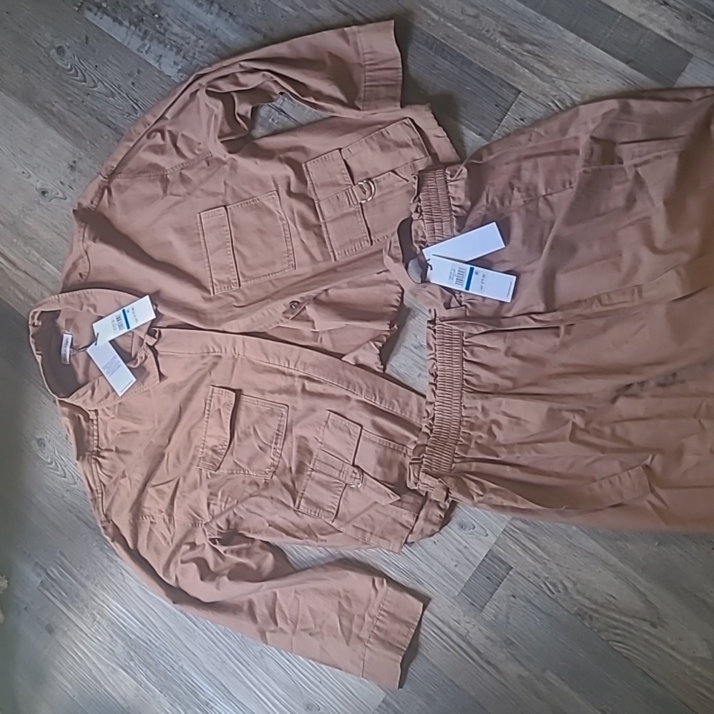 Calvin Klein Pants suit light weight
